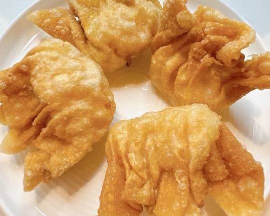 D14. Deep-Fried Shrimp Dumplings 炸虾⻆